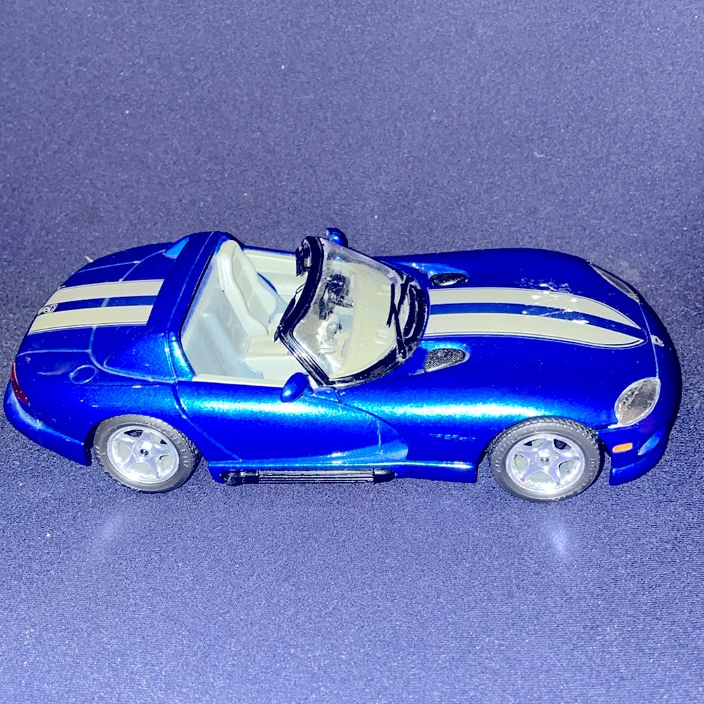 Dodge Viper RT/10 1:24